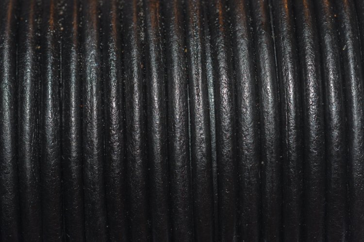 Leatherstring 3mm round schwarz - Click Image to Close